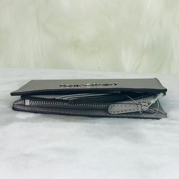 Michael Kors Jet Set Travel MD Card Case Wallet - Picture 5 of 8